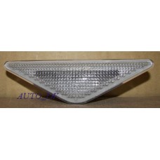 FORD FOCUS 98-04 MIGACZ NA BŁOTNIK ,<01 B.