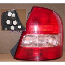 MAZDA 3 03-09 LAMPA TYLNA SEDAN P